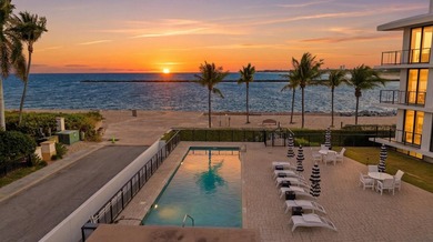 Beach Condo For Sale in Palm Beach Shores, Florida