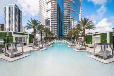 Beach Condo For Sale in Miami, Florida