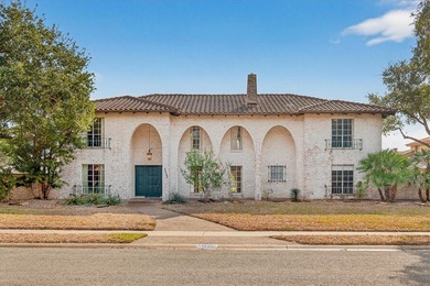 Beach Home For Sale in Corpus Christi, Texas