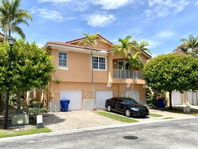 Beach Condo For Sale in Riviera Beach, Florida