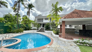 Beach Home For Sale in Panama City, 