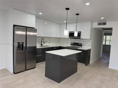 Beach Condo For Sale in Deerfield Beach, Florida