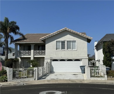 Beach Home Sale Pending in Seal Beach, California