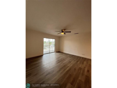 Beach Condo For Sale in Pompano Beach, Florida