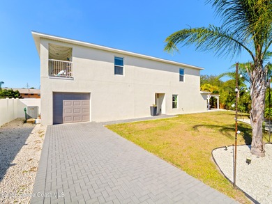 Beach Townhome/Townhouse For Sale in Melbourne, Florida