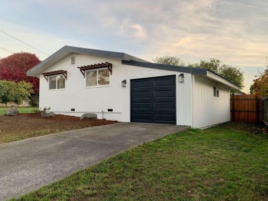 Beach Home For Sale in Eureka, California