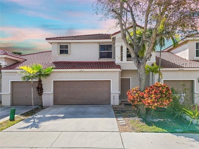 Beach Townhome/Townhouse For Sale in Pembroke Pines, Florida