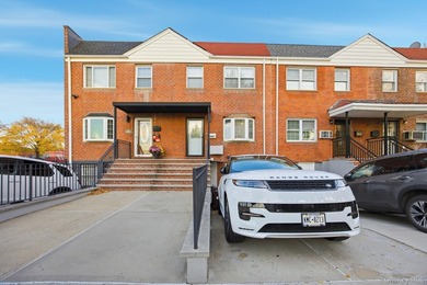 Beach Home For Sale in East Elmhurst, New York