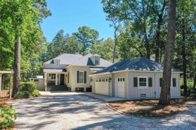 Beach Home For Sale in Fairhope, Alabama