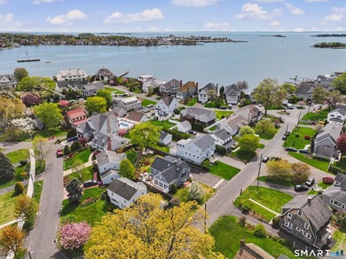 Beach Home Active Under Contract in Norwalk, Connecticut