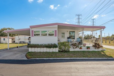 Beach Home Sale Pending in Clearwater, Florida