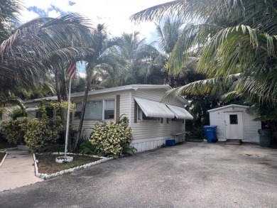 Beach Home For Sale in Davie, Florida