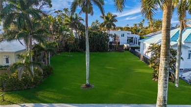 Beach Lot For Sale in Naples, Florida