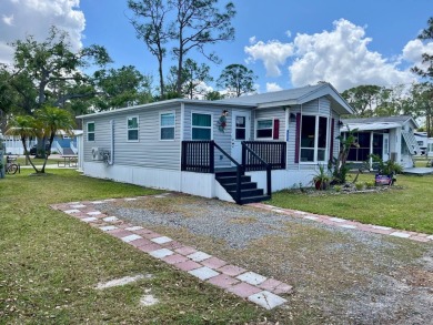 Beach Home For Sale in Venice, Florida