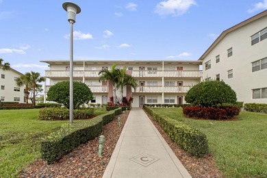 Beach Condo For Sale in Boca Raton, Florida
