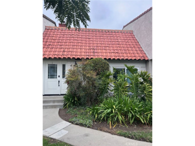 Beach Townhome/Townhouse For Sale in Newport Beach, California