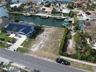 Beach Lot For Sale in Marco Island, Florida