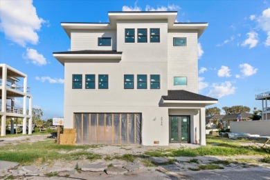 Beach Home For Sale in Sarasota, Florida