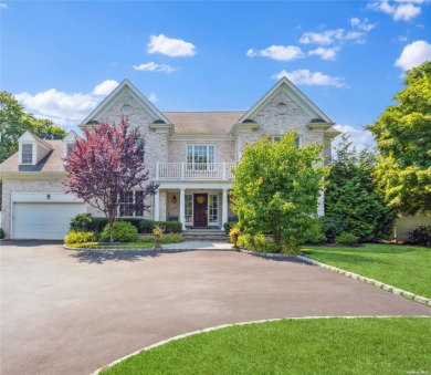 Beach Home For Sale in Glen Cove, New York