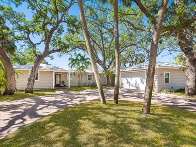 Beach Home For Sale in Sarasota, Florida