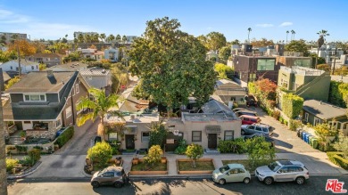 Beach Home For Sale in Venice, California