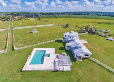 Beach Home For Sale in Sarasota, Florida