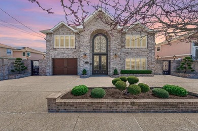 Beach Home For Sale in Howard Beach, New York