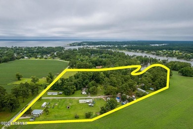 Beach Home For Sale in Oriental, North Carolina