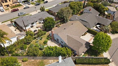 Beach Home For Sale in Costa Mesa, California