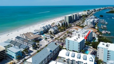 Beach Condo For Sale in Indian Shores, Florida