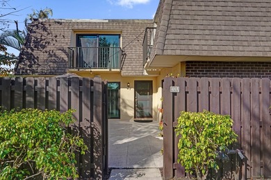 Beach Townhome/Townhouse For Sale in Delray Beach, Florida