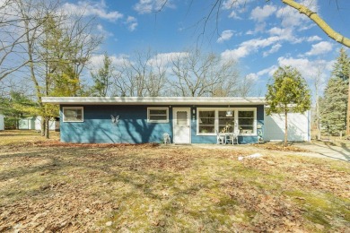 Beach Home Sale Pending in Port Austin, Michigan