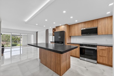 Beach Condo For Sale in Lighthouse Point, Florida