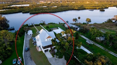 Beach Home For Sale in Bradenton, Florida