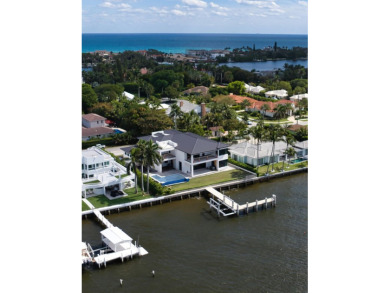 Beach Home For Sale in Manalapan, Florida