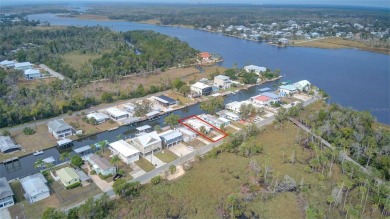 Beach Home For Sale in Crystal River, Florida