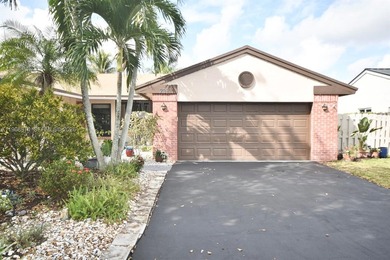 Beach Home Sale Pending in Davie, Florida