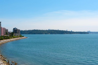 Beach Condo For Sale in West Vancouver, BC