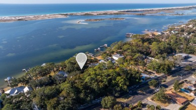 Beach Home For Sale in Mary Esther, Florida