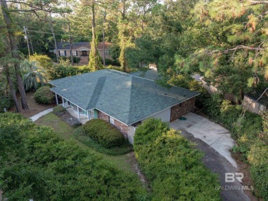 Beach Home For Sale in Daphne, Alabama