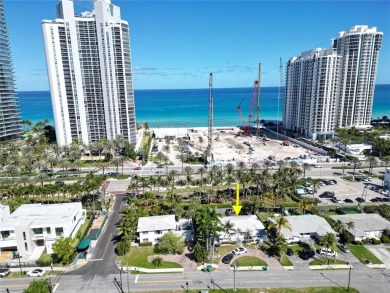 Beach Townhome/Townhouse For Sale in Sunny Isles Beach, Florida