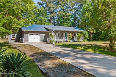 Beach Home For Sale in Arapahoe, North Carolina