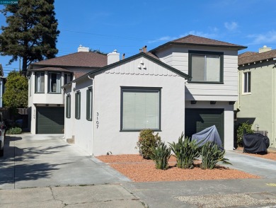 Beach Townhome/Townhouse Sale Pending in Alameda, California