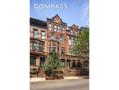 Beach Home For Sale in New York, New York