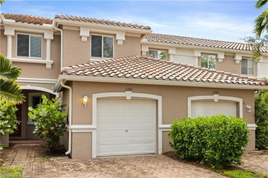 Beach Townhome/Townhouse For Sale in Fort Myers, Florida