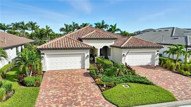 Beach Home For Sale in Fort Myers, Florida