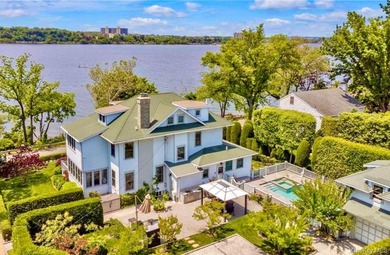 Beach Home For Sale in Douglaston, New York