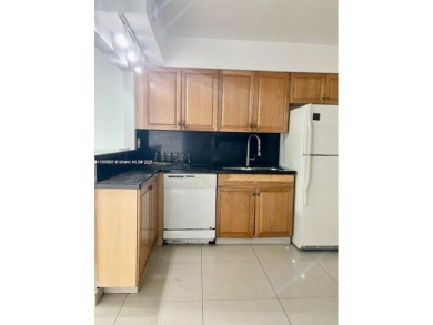 Beach Townhome/Townhouse For Sale in Hallandale Beach, Florida