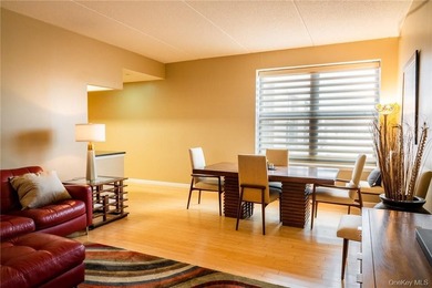 Beach Condo For Sale in Bronx, New York