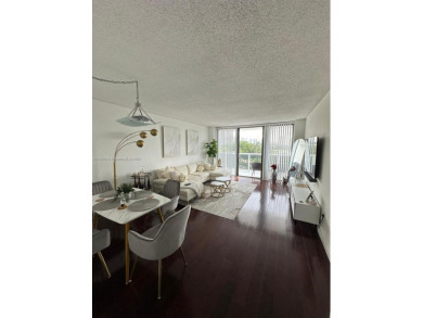Beach Condo For Sale in Aventura, Florida